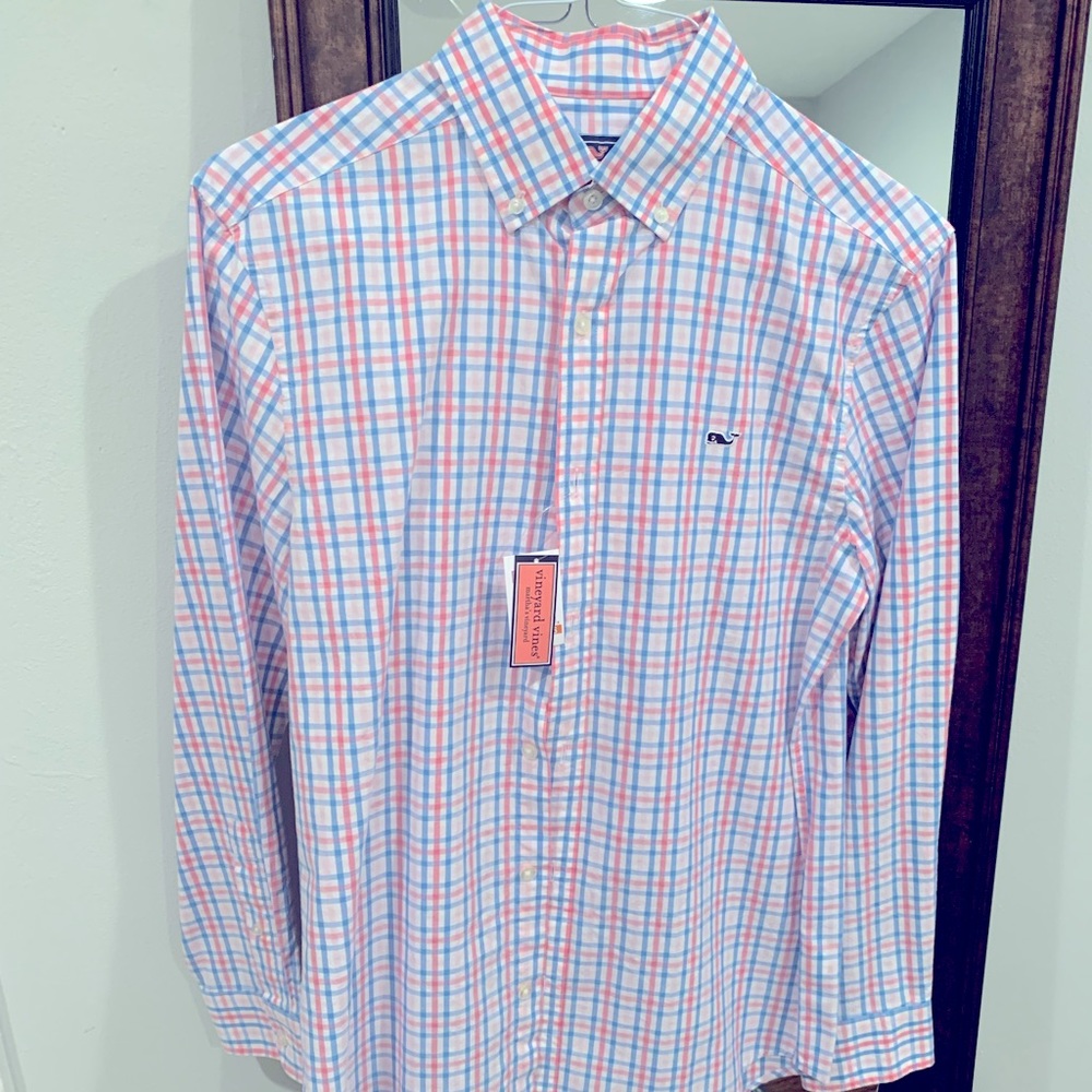 NWT vineyard vines button down